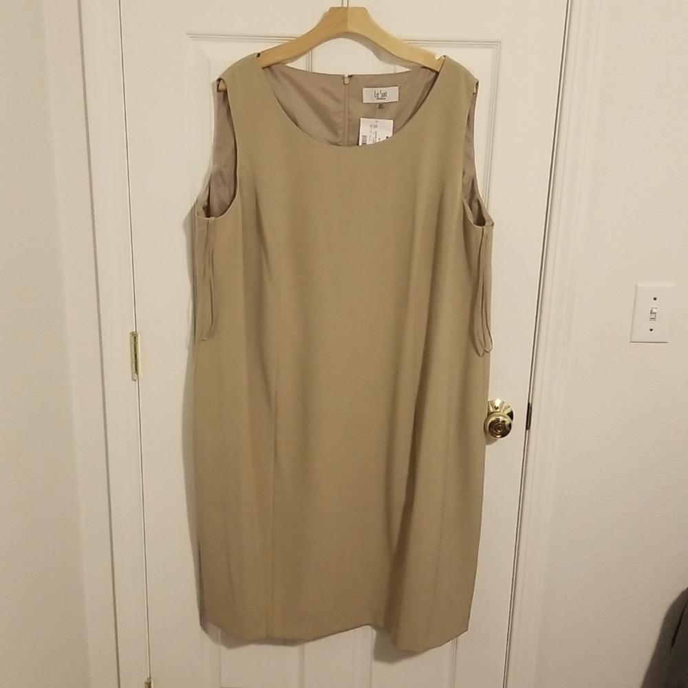 Le Suit Dress 24W Beige